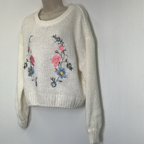 H&M - White Colorful Floral Knit Long Sleeve Crew Neck Sweater Size Large - Picture 5 of 10